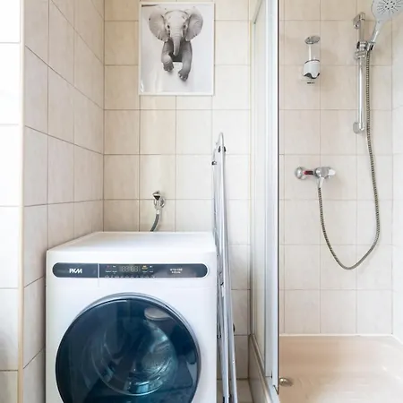 Chic In - Balcony & Easy Access * Leoben (Styria)