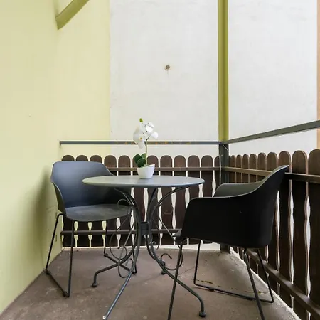 Chic In - Balcony & Easy Access Lejlighed