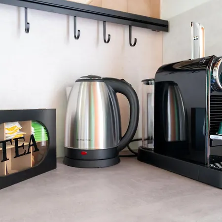 Chic In - Balcony & Easy Access شقة لوبن