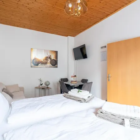 Apartment Chic In Leoben - Balcony & Easy Access *