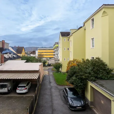 Chic In - Balcony & Easy Access Lejlighed