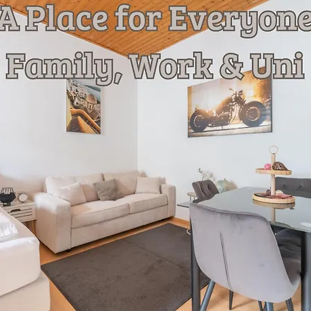 Chic In - Balcony & Easy Access *