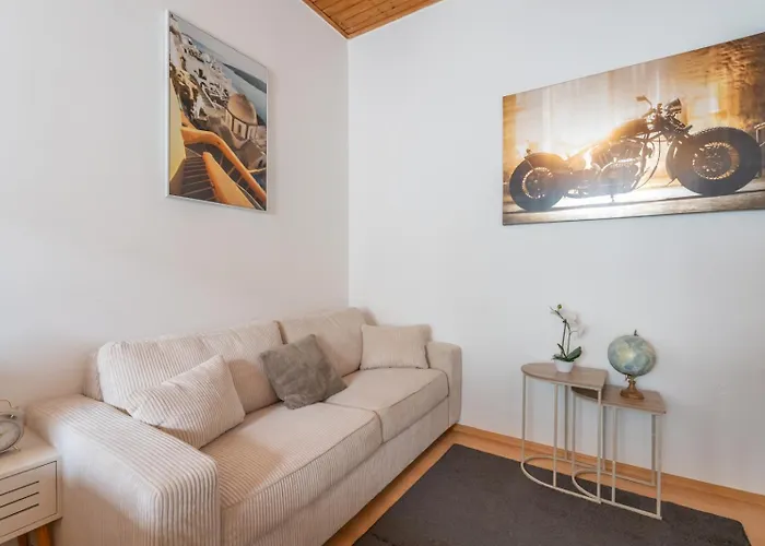 Apartment Chic In - Balcony & Easy Access Leoben (Styria)