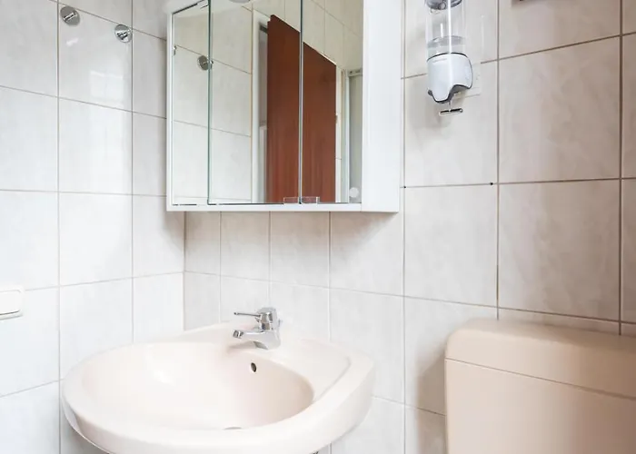 Apartment Chic In - Balcony & Easy Access Leoben (Styria)