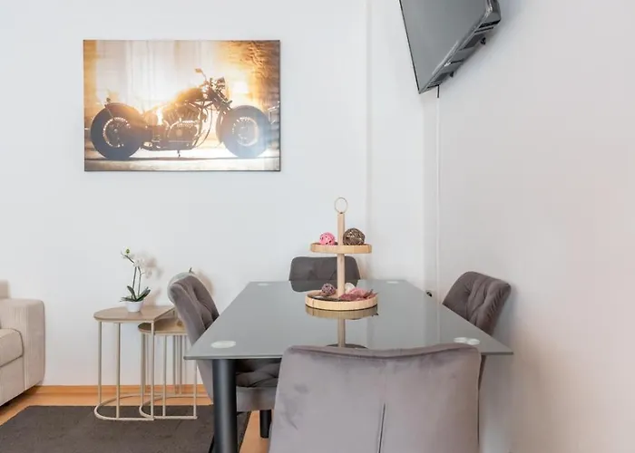 Chic In - Balcony & Easy Access